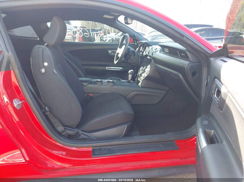 2015 Ford Mustang V6