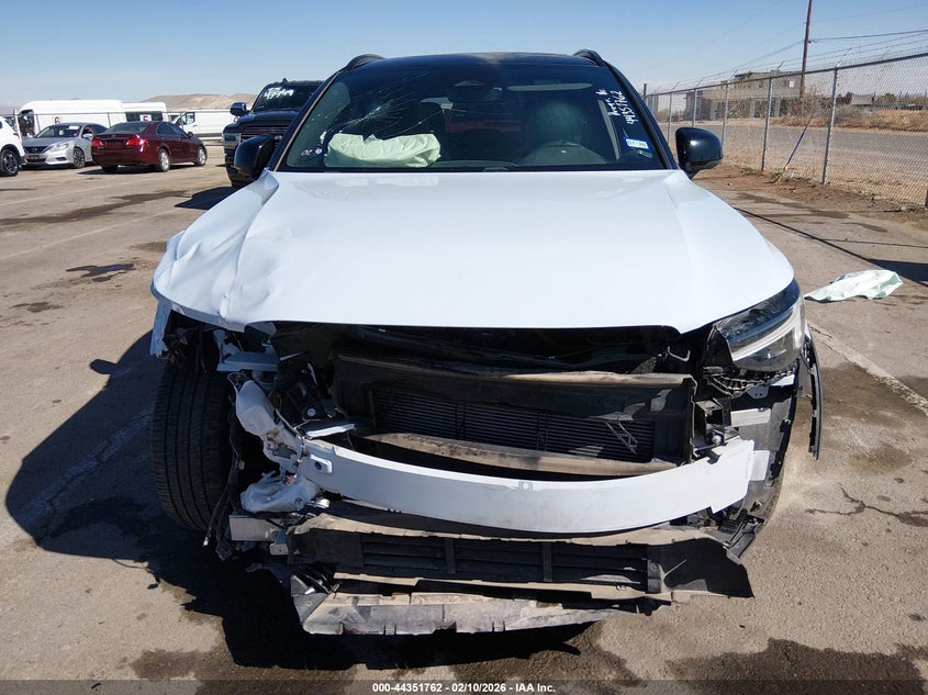 2024 Volvo Xc40 Recharge Pure Electric Twin Plus VIN: YV4ER3XL2R2275669 Lot: 44351762