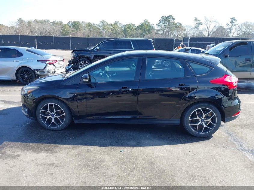 2017 Ford Focus Sel VIN: 1FADP3M24HL274814 Lot: 44351764