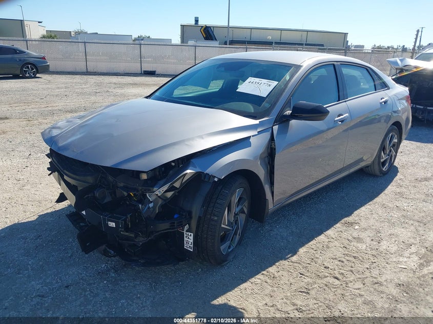 2025 Hyundai Elantra Sel Sport