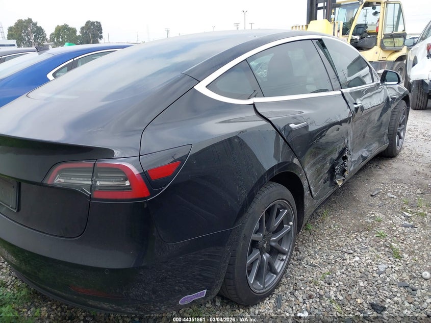 2018 Tesla Model 3 Long Range/Mid Range