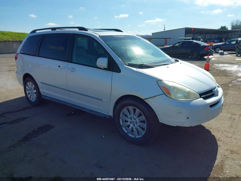 5TDBA22C54S010535 TOYOTA SIENNA Photo 1