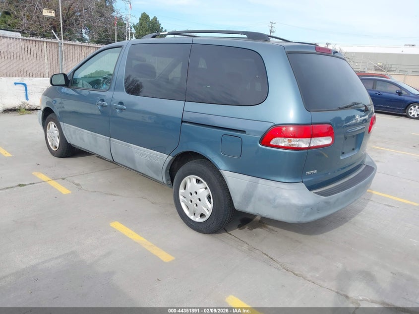 2002 Toyota Sienna Ce