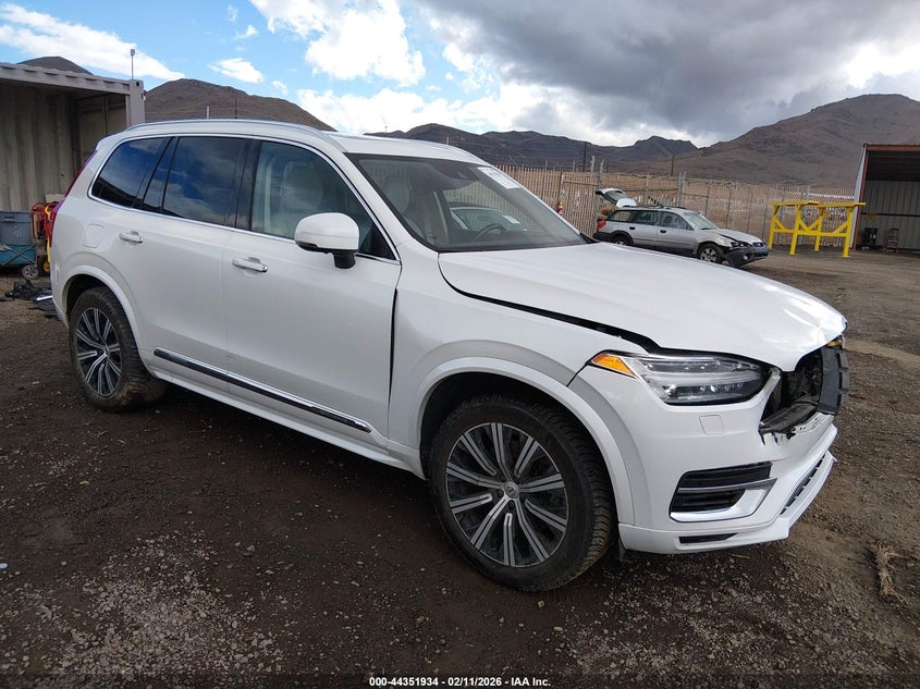 2022 Volvo Xc90 Recharge Plug-In Hybrid T8 Inscription 6 Passenger