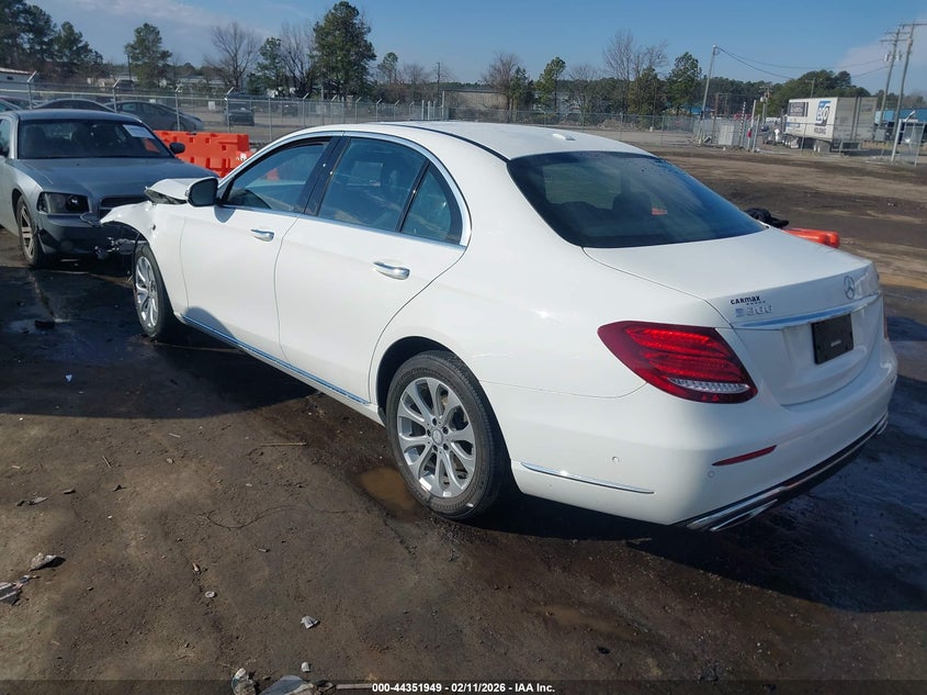 2017 Mercedes-Benz E 300 4Matic