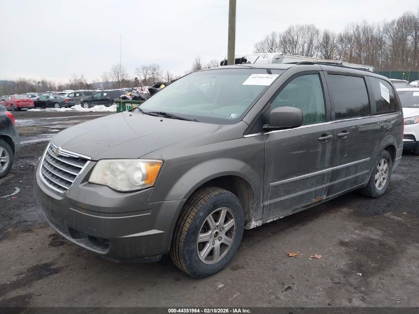 2010 Chrysler Town & Country Touring