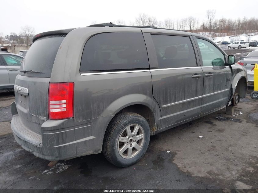 2010 Chrysler Town & Country Touring
