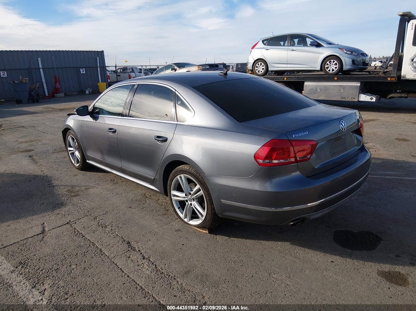 2012 Volkswagen Passat 3.6L V6 Sel Premium