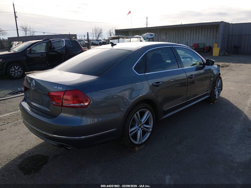 2012 Volkswagen Passat 3.6L V6 Sel Premium