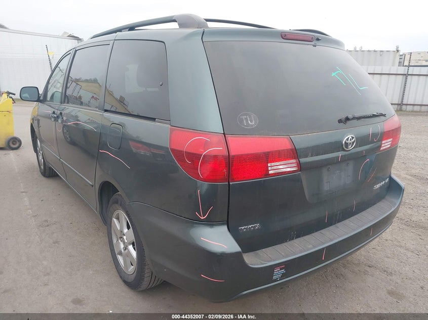 2005 Toyota Sienna Le