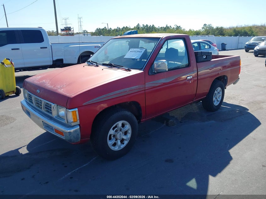 1997 Nissan 4X2 Truck Xe