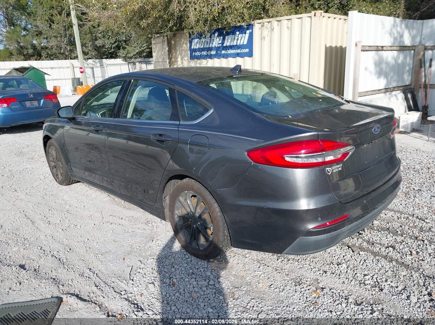 2020 Ford Fusion Se