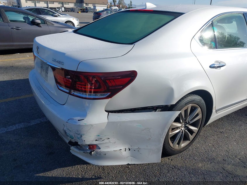 2015 Lexus Ls 460 VIN: JTHBL5EF8F5138437 Lot: 44352233