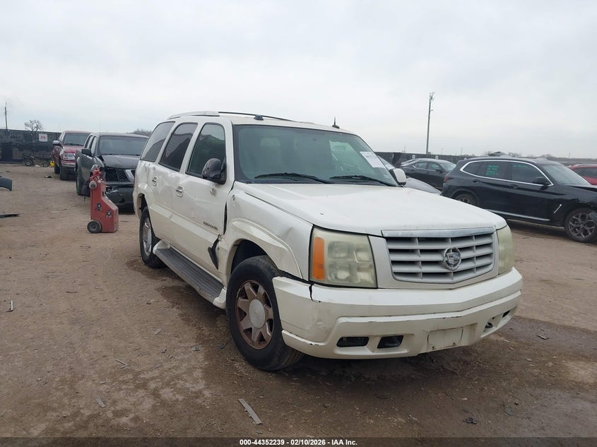 2004 Cadillac Escalade Standard