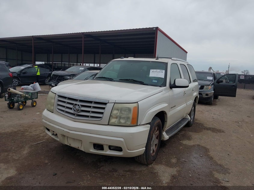2004 Cadillac Escalade Standard