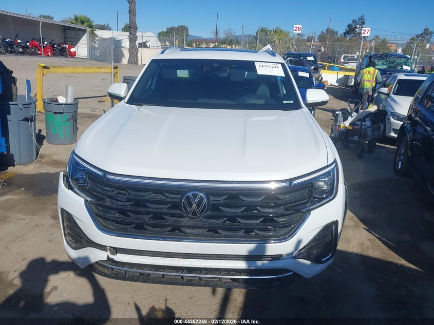 2024 Volkswagen Atlas Cross Sport 2.0T Sel R-Line VIN: 1V2AE2CA9RC235352 Lot: 44352248