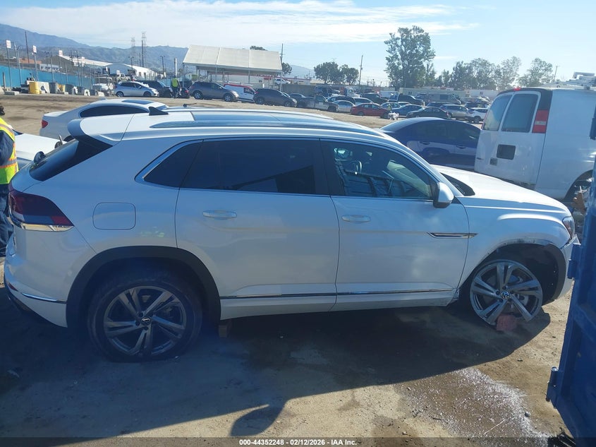 2024 Volkswagen Atlas Cross Sport 2.0T Sel R-Line VIN: 1V2AE2CA9RC235352 Lot: 44352248