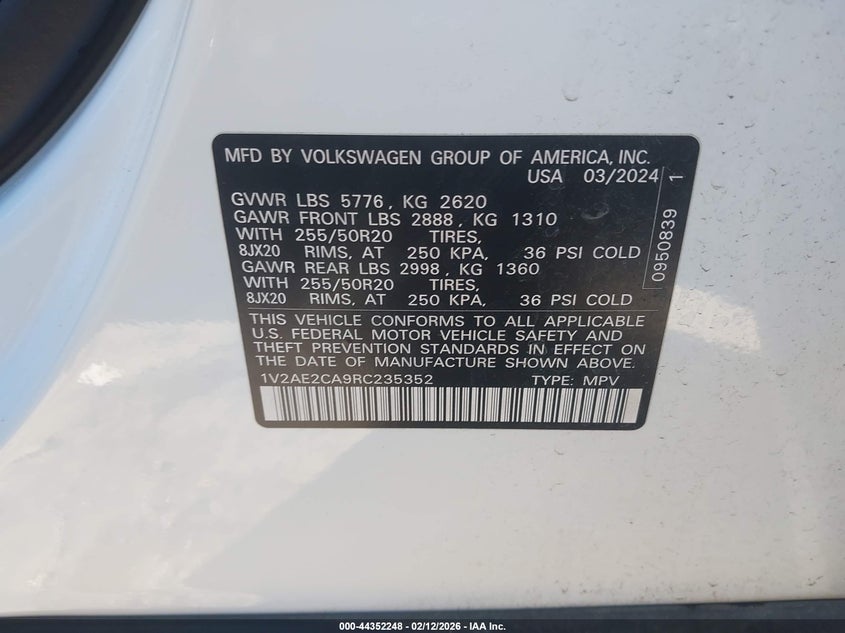 2024 Volkswagen Atlas Cross Sport 2.0T Sel R-Line VIN: 1V2AE2CA9RC235352 Lot: 44352248