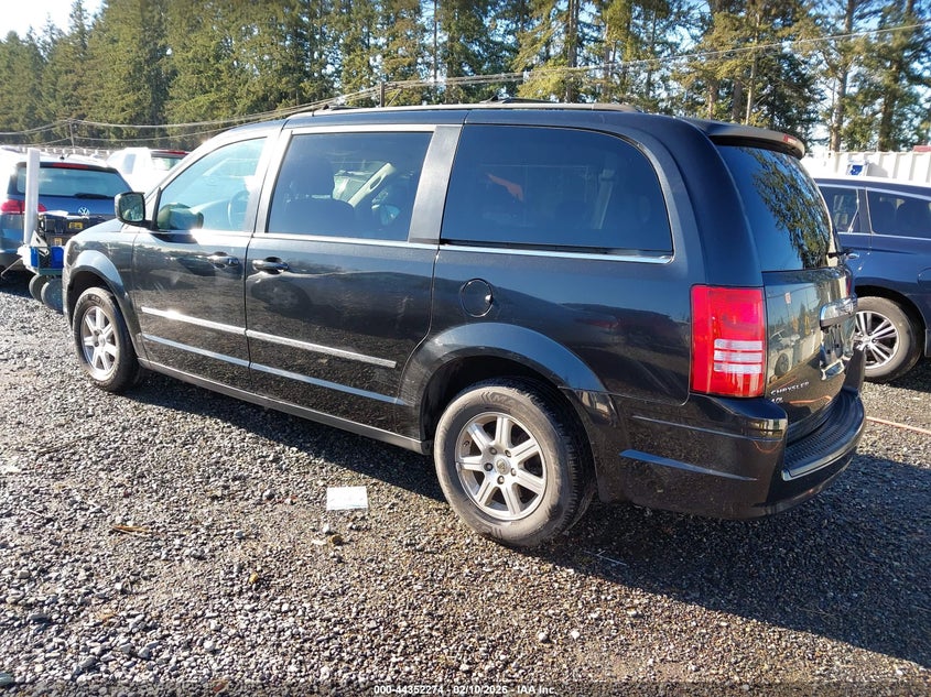 2010 Chrysler Town & Country Touring