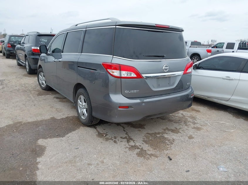 2017 Nissan Quest Sv