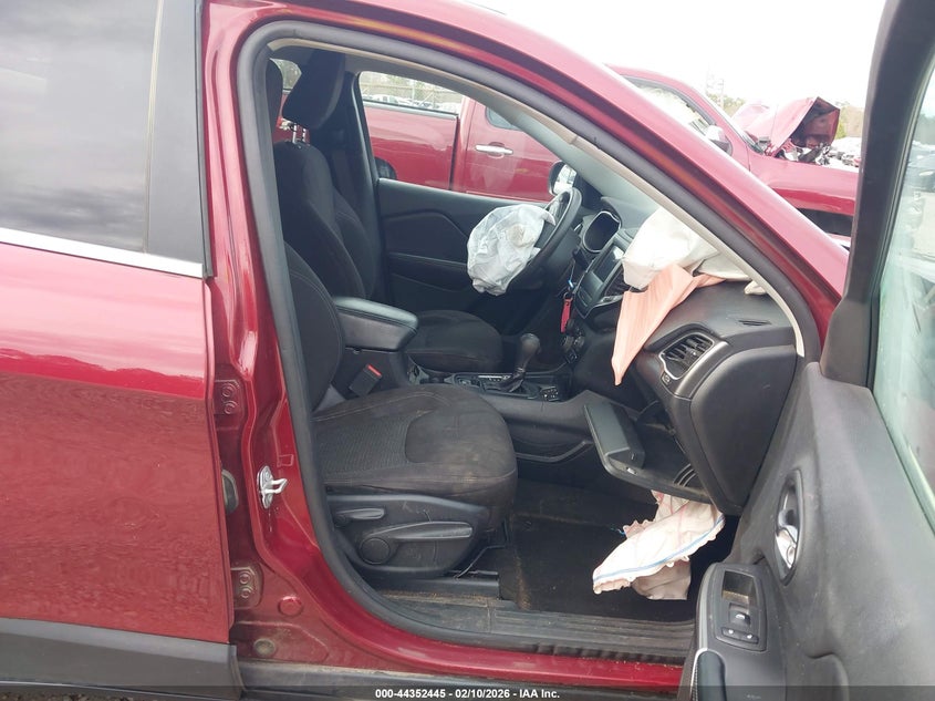 2019 Jeep Cherokee Latitude Fwd