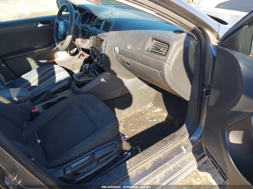 2015 Volkswagen Jetta 2.0L S