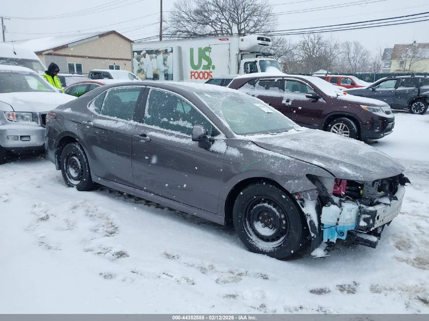 2022 Toyota Camry Le Hybrid