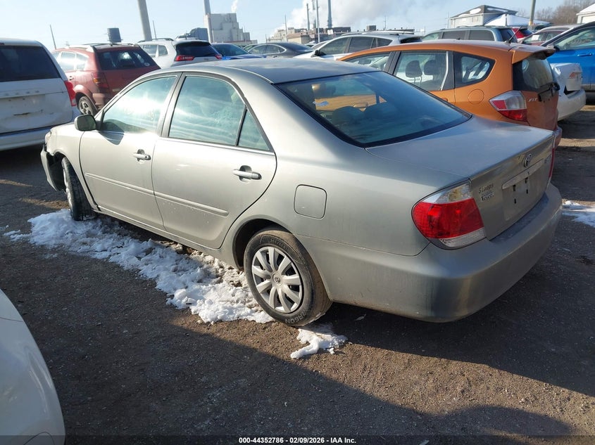 2005 Toyota Camry Le