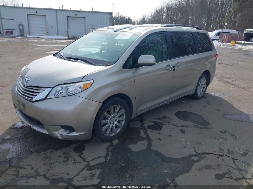 2015 Toyota Sienna Le 7 Passenger