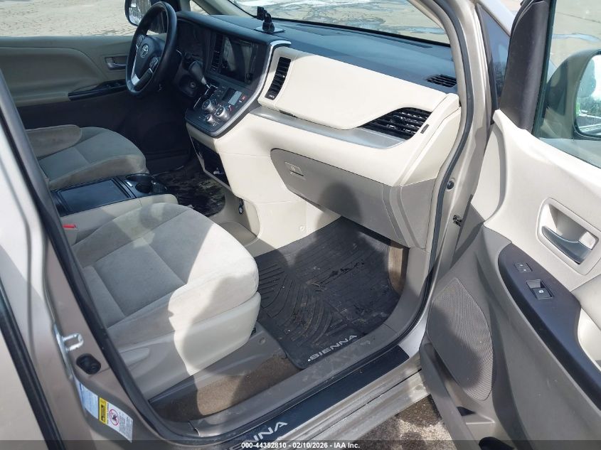 2015 Toyota Sienna Le 7 Passenger