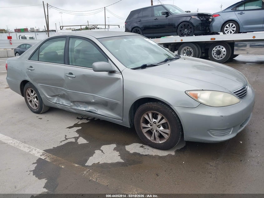 2005 Toyota Camry Le V6