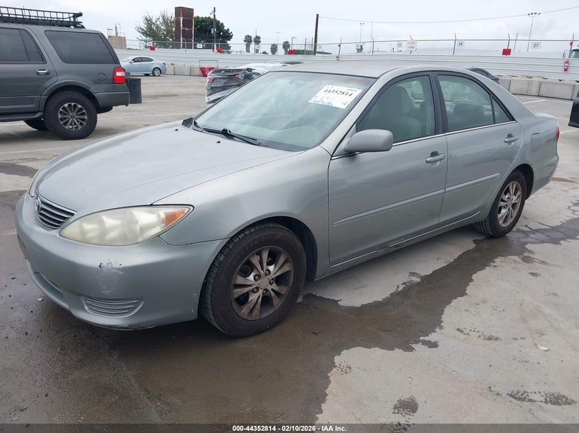 2005 Toyota Camry Le V6