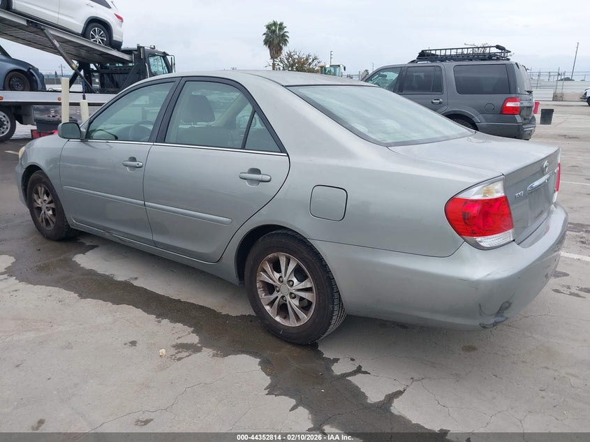2005 Toyota Camry Le V6
