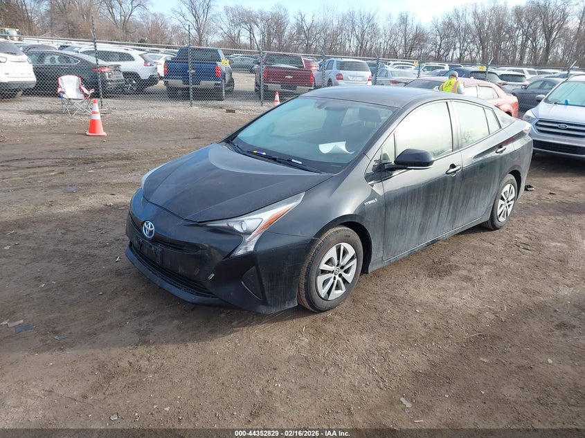 2016 Toyota Prius Three