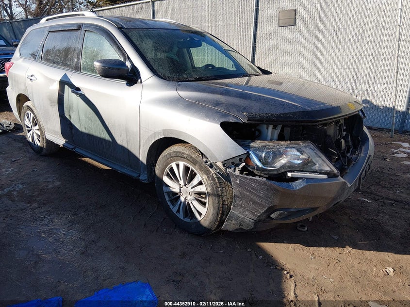 2019 Nissan Pathfinder Sv