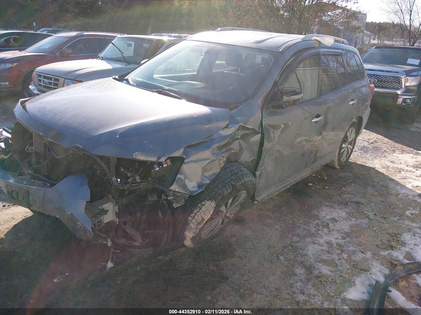 2019 Nissan Pathfinder Sv