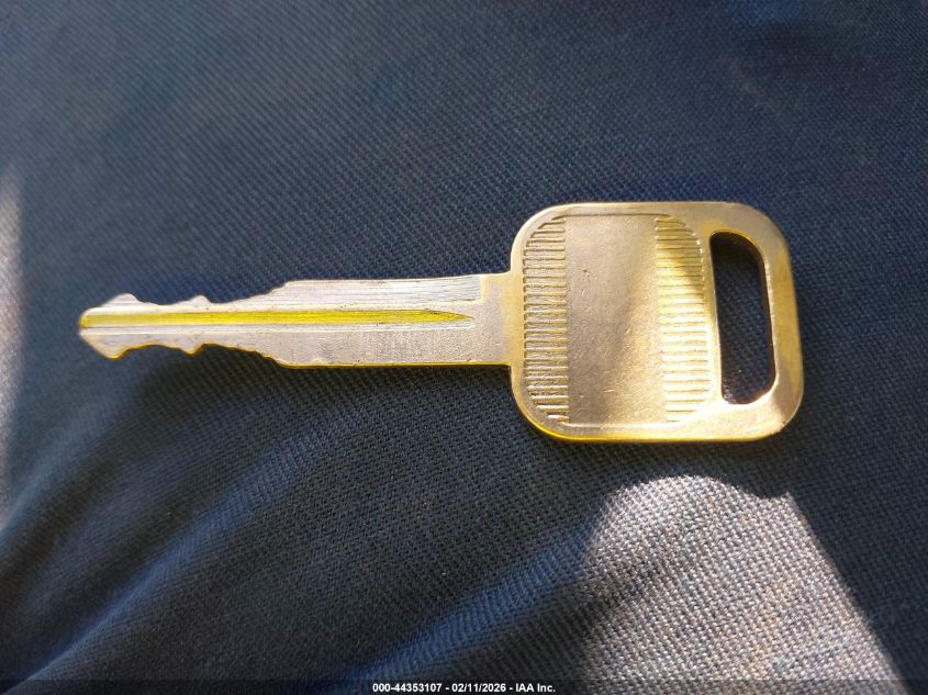 2000 Chevrolet Tracker Hard Top VIN: 2CNBJ13C1Y6920638 Lot: 44353107