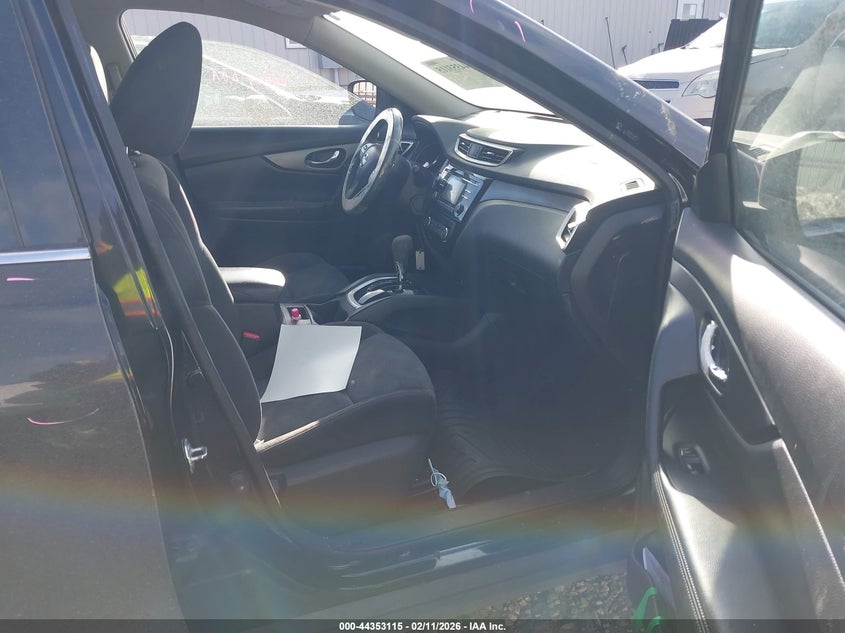 2016 Nissan Rogue Sv