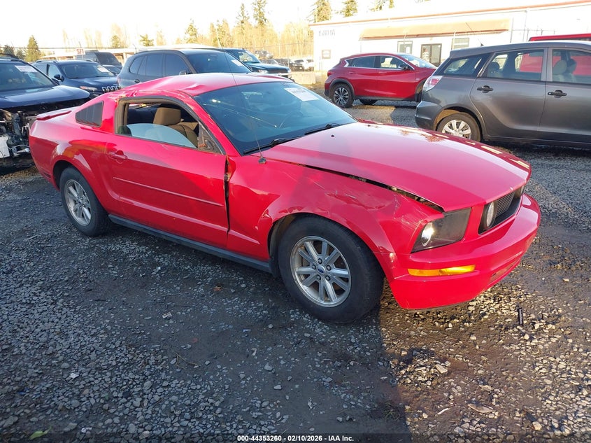 2007 Ford Mustang V6 Deluxe/V6 Premium