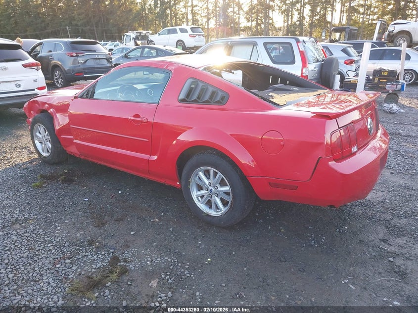 2007 Ford Mustang V6 Deluxe/V6 Premium