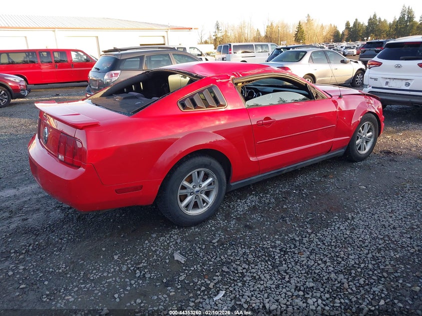 2007 Ford Mustang V6 Deluxe/V6 Premium