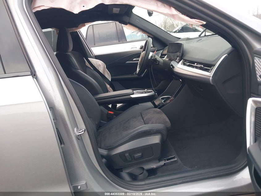 2025 BMW X1 2.0L I-4 DI, DOHC, V(VIN: WBX73EF09S5043805