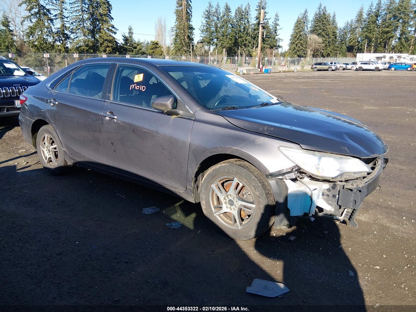 2016 Toyota Camry Le