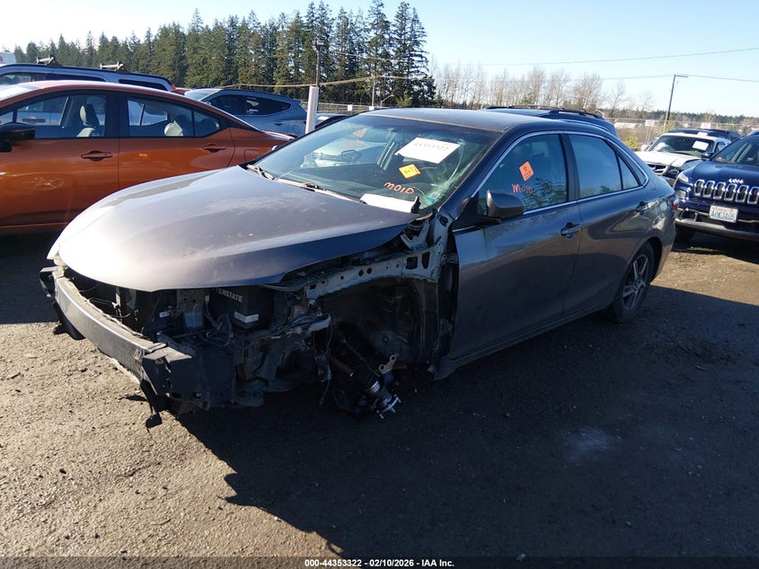 2016 Toyota Camry Le