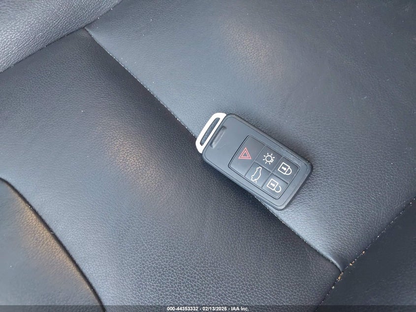 2017 Volvo V60 T5 Premier VIN: YV140MSK1H1359087 Lot: 44353332