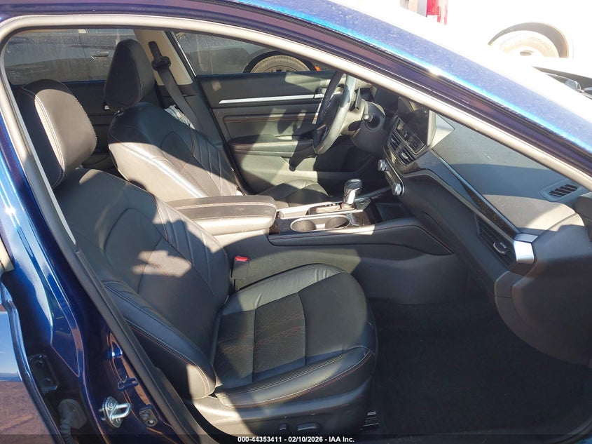 2023 Nissan Altima Sr Fwd