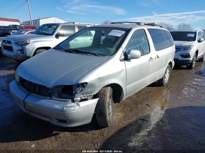 2002 Toyota Sienna Le