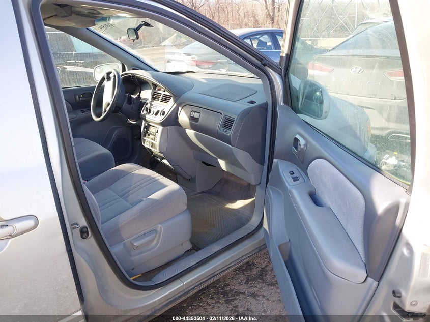 2002 Toyota Sienna Le