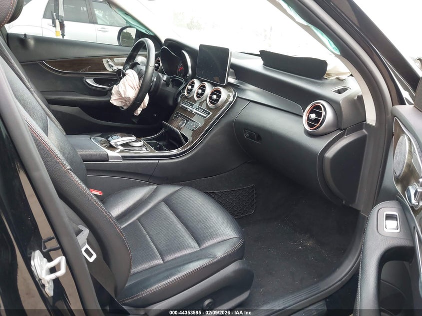 2015 Mercedes-Benz C 300