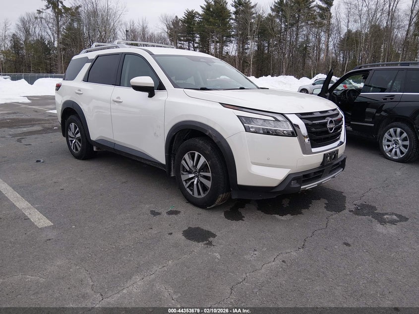 2022 Nissan Pathfinder Sl 4Wd